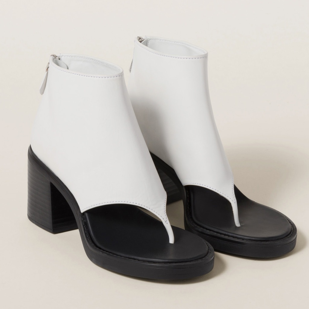 Miu Miu White & Black Leather Thong Booties Sz. 39